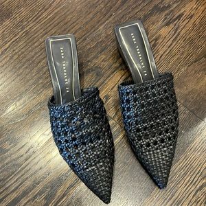 Zara low heel crochet sandals